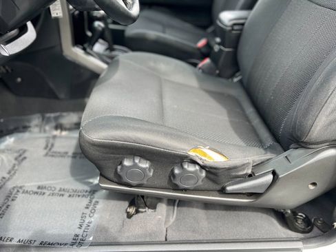 Used 2003 Nissan Xterra SE S/C image 19