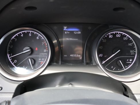 Used 2023 Toyota Camry SE FWD image 36