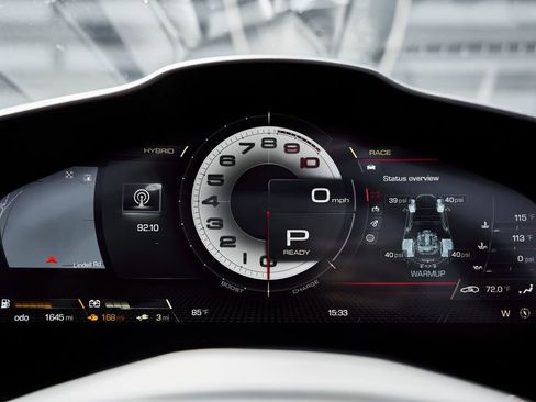 Used 2024 Ferrari SF90 Spider image 59