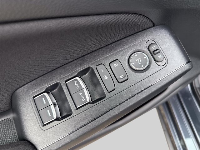 Used 2025 Honda Civic Sport image 17