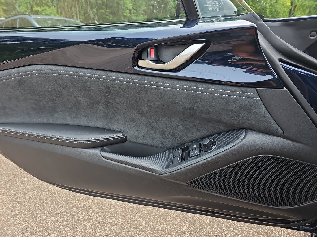 New 2026 MAZDA MX-5 Miata Club w/ Interior Package RWD image 17