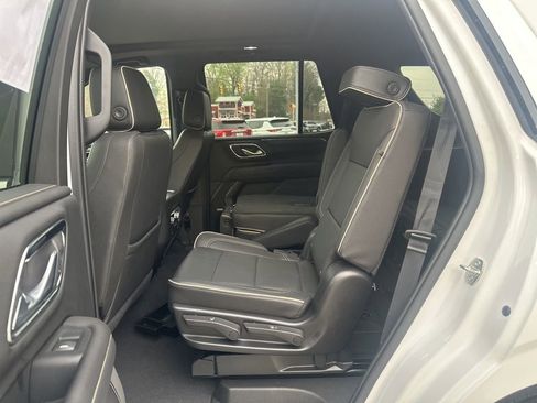 Used 2023 GMC Yukon SLT image 10