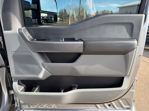 Used 2024 Ford F350 XLT image 17