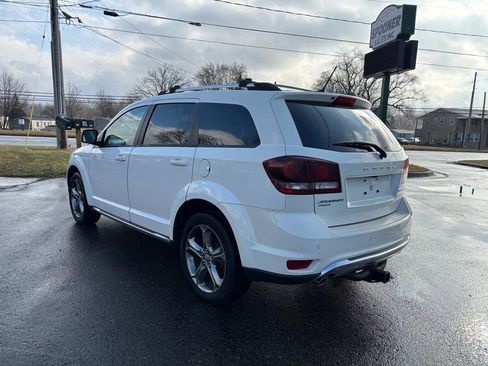 Used 2017 Dodge Journey Crossroad w/ Rear Seat Video Group image 3