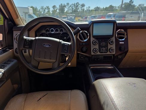 Used 2015 Ford F250 Lariat w/ Chrome Package image 9