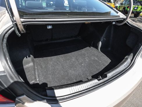 Used 2023 Chevrolet Malibu LT FWD image 33