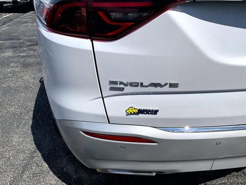 Used 2023 Buick Enclave Essence w/ Experience Buick Package image 30