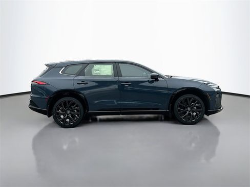 New 2025 Toyota Crown Signia image 8