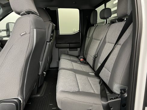 New 2025 Ford F550 4x4 Supercab Super Duty image 27