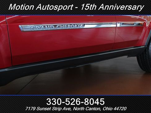 Used 2012 Jeep Grand Cherokee Overland AWD/4WD image 43