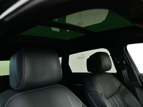 Used 2023 Audi e-tron Chronos w/ Chronos Package image 14