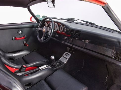 Used 1989 Porsche 911 Carrera RWD image 48