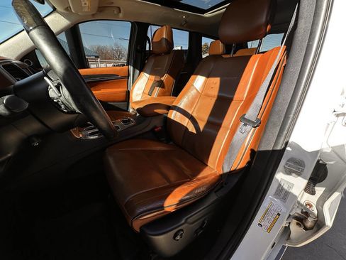 Used 2016 Jeep Grand Cherokee Summit w/ Platinum Series Group image 9