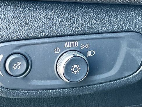 Used 2024 Chevrolet TrailBlazer RS w/ Driver Confidence Package image 10