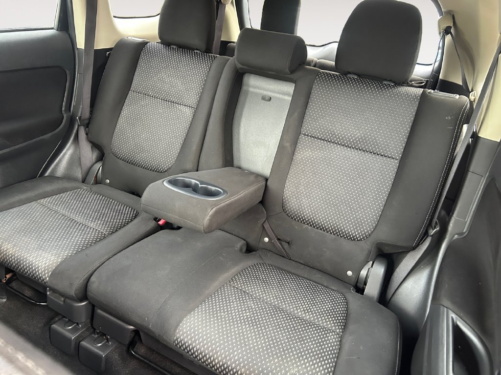 Used 2018 Mitsubishi Outlander SE AWD/4WD image 13
