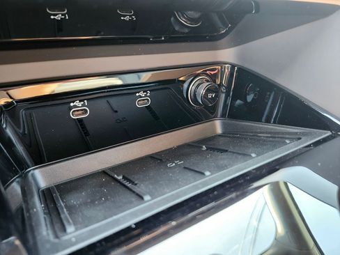 New 2025 Audi Q5 Premium image 21