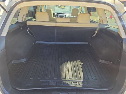 Used 2013 Subaru Outback 2.5i Limited image 20