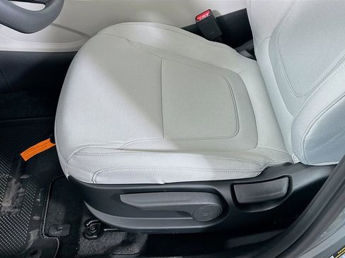 New 2026 Hyundai Tucson SE image 19