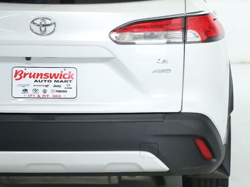 Certified 2023 Toyota Corolla Cross LE AWD/4WD image 42