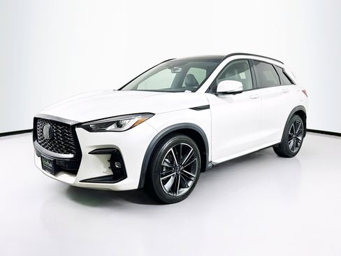 Used 2024 INFINITI QX50 Sport image 3