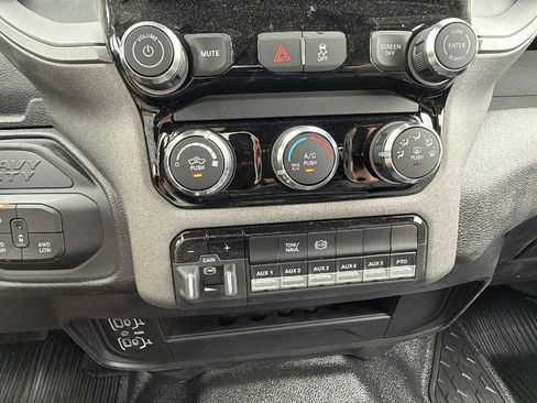 New 2026 RAM 3500 Tradesman AWD/4WD image 27