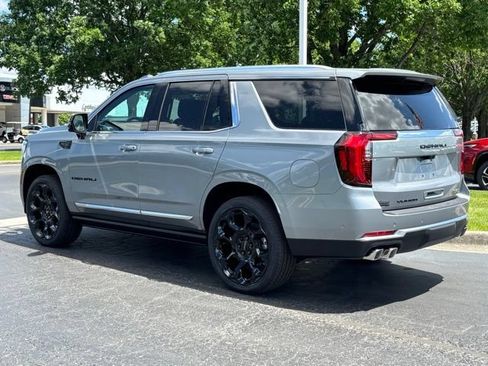 New 2026 GMC Yukon Denali w/ Denali Reserve Package AWD/4WD image 16