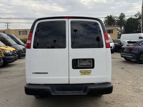 Used 2019 Chevrolet Express 2500 Extended w/ Driver Convenience Package image 5