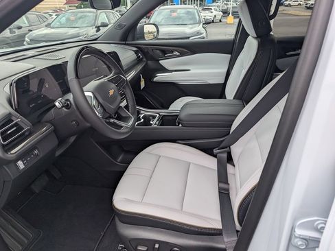 New 2026 Chevrolet Traverse High Country AWD/4WD image 14