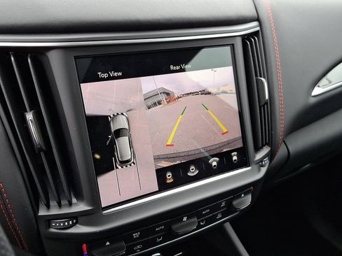 Used 2024 Maserati Levante GT Ultima AWD/4WD image 18