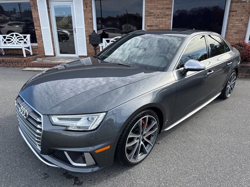 Used 2019 Audi S4 Premium Plus w/ Premium Plus Package image 3