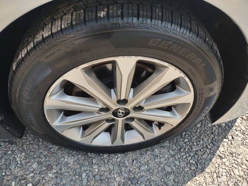Used 2017 Hyundai Sonata Limited w/ Ultimate Package 04 FWD image 36