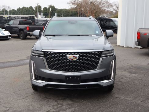 Used 2021 Cadillac Escalade ESV Premium Luxury image 3