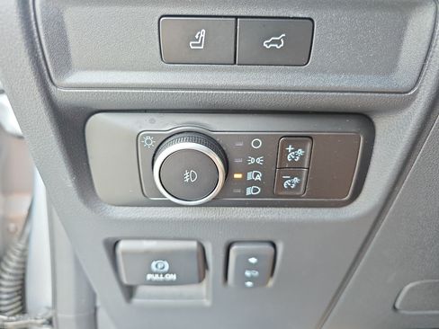 Used 2024 Ford Expedition Max Limited RWD image 24