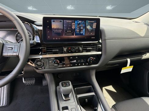 New 2026 Nissan Pathfinder SV FWD image 18