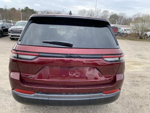 New 2026 Jeep Grand Cherokee Limited w/ Limited Altitude Package image 4