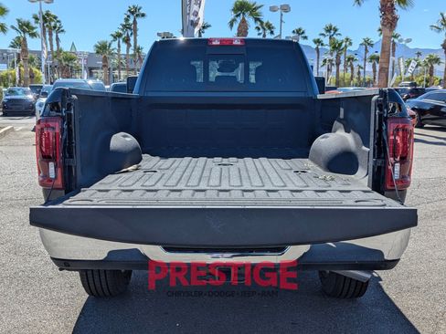 New 2025 RAM 3500 Big Horn AWD/4WD image 7