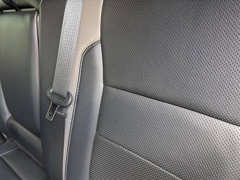 Used 2018 Ford F150 Raptor w/ Equipment Group 802A Luxury image 15