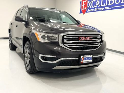Used 2017 GMC Acadia SLT AWD/4WD image 2
