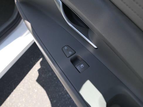 Certified 2024 Hyundai Elantra SEL FWD image 25