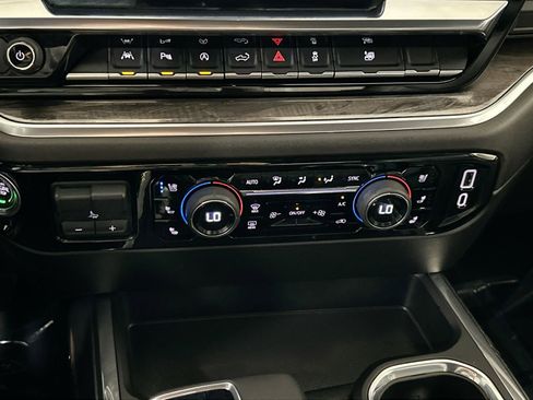 Used 2023 Chevrolet Silverado 1500 LTZ image 24