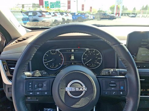 Certified 2023 Nissan Rogue SL w/ SL Premium Package AWD/4WD image 20