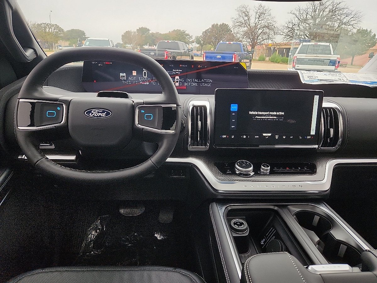 New 2027 Ford Expedition Max Platinum w/ Stealth Performance Package AWD/4WD image 7