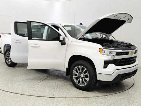 New 2026 Chevrolet Silverado 1500 LT w/ Convenience Package II AWD/4WD image 9
