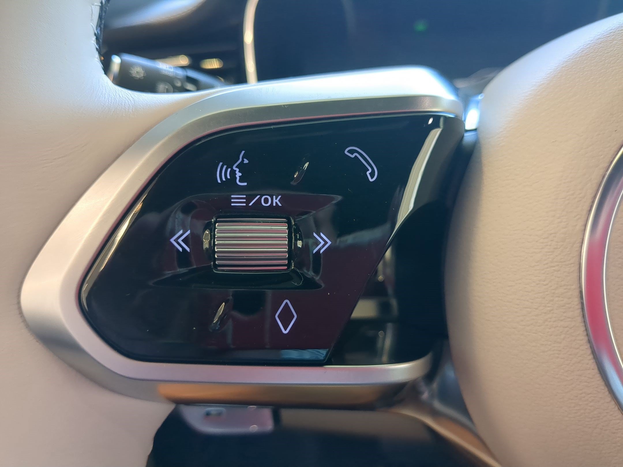 New 2026 Jaguar F-PACE R-Dynamic S AWD/4WD image 16