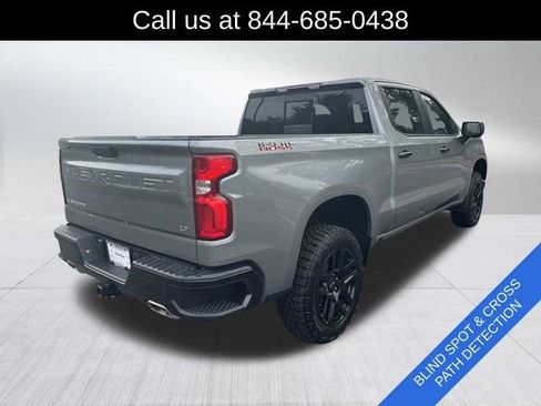Used 2024 Chevrolet Silverado 1500 LT Trail Boss w/ LT Trail Boss Premium Package image 5