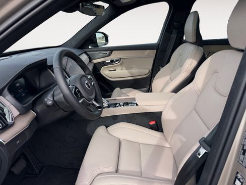 New 2026 Volvo XC90 B6 Ultra w/ Lounge Package image 8