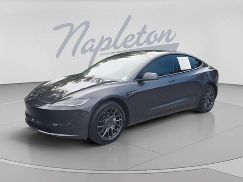 Used 2025 Tesla Model 3 Long Range RWD image 1