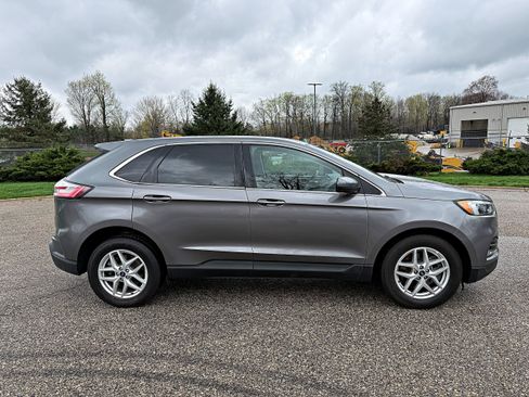 Used 2022 Ford Edge SEL AWD/4WD image 10