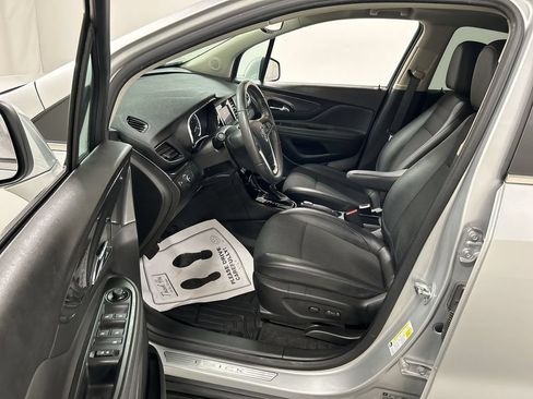 Used 2022 Buick Encore Preferred w/ Safety Package AWD/4WD image 9