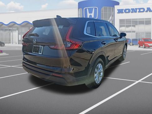 Used 2023 Honda CR-V LX image 5
